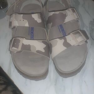 Birkenstock Arizona Soft Footbed Camo Desert Soil sandal. Size: 40 like new